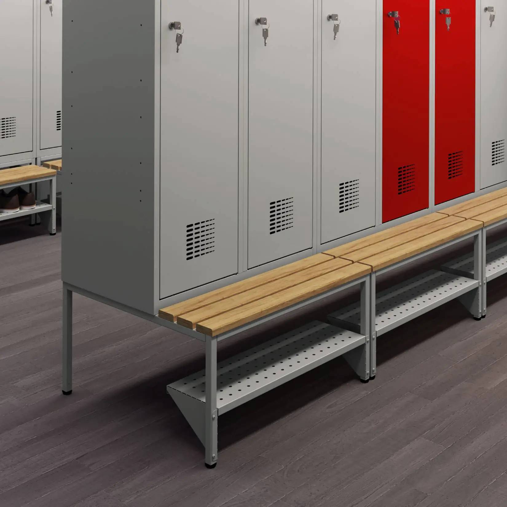 Przykład zastosowania półki na buty PP 423 W do szafki socjalnej o szerokości 80 cm