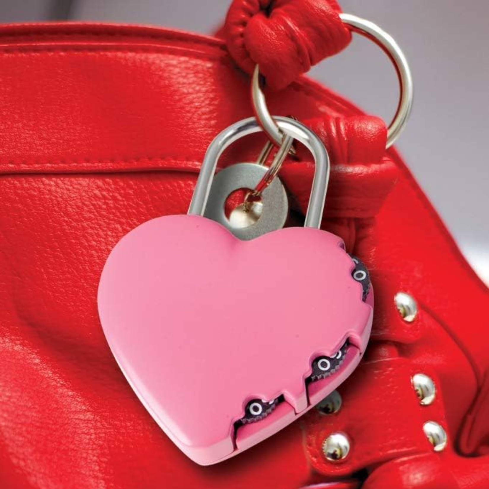 Kłódka dla dzieci Yale Y-Heart w kolorze różowym - zastosowanie